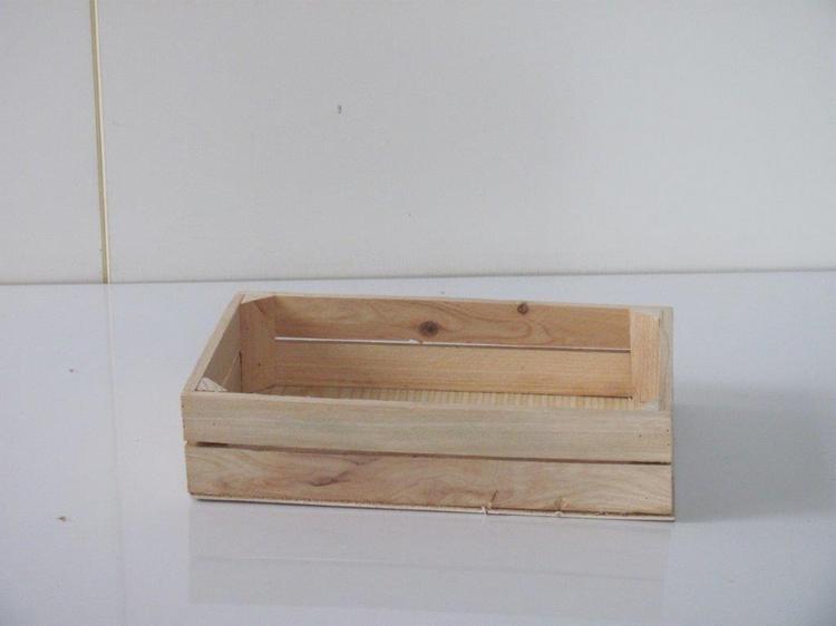 29/10 CASSETTA IN LEGNO CM 25X17X6 H - Clicca l'immagine per chiudere